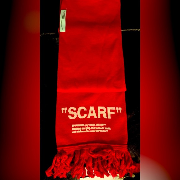 Off-White Red Winter Scarf NWT - Picture 1 of 6